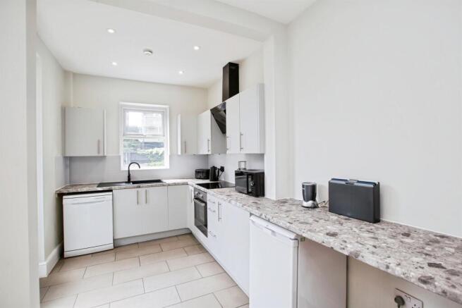 3 bed End of Terrace for sale Image 4