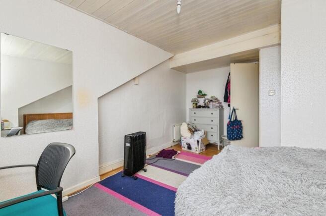 4 bed Terraced for sale Image 8