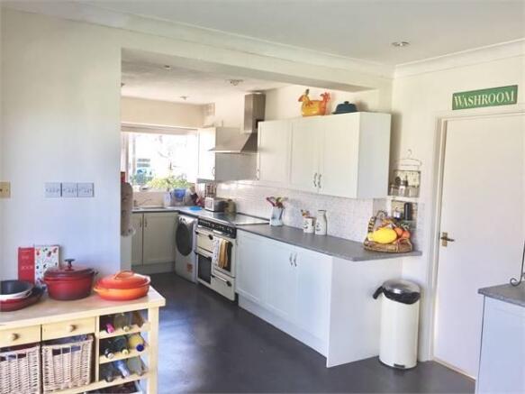 KITCHEN CONT