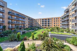 Flat 2, 5 Grassholme House, Powdermill Close, New Malden KT3 3FE
