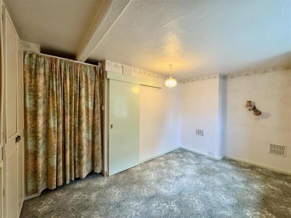 1 bed Cottage for sale Image 12