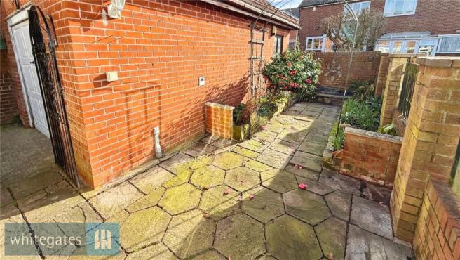 St. Andrews Way, Ardsley, Barnsley, S71 photo 2