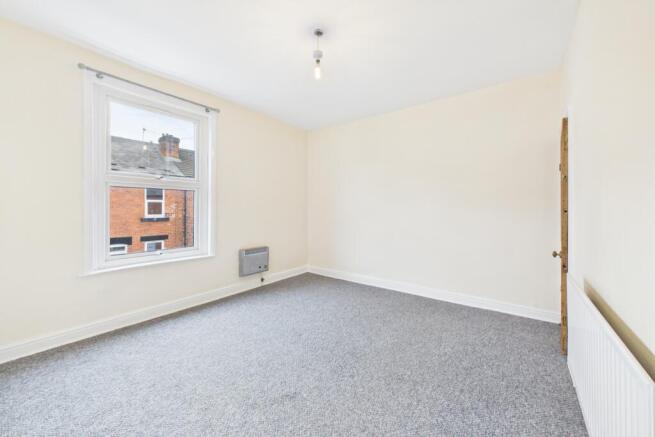 3 bed Terraced to rent Image 9