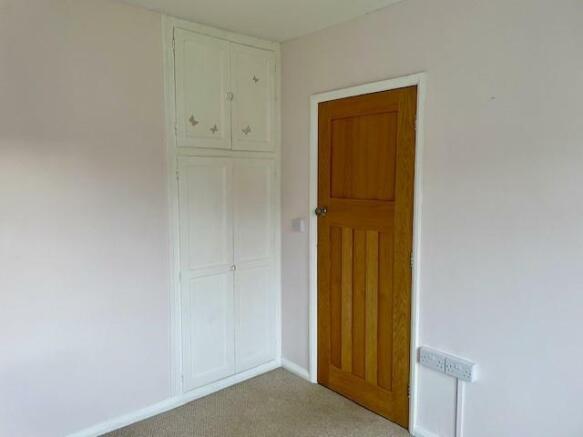 Bedroom1storage.jpg