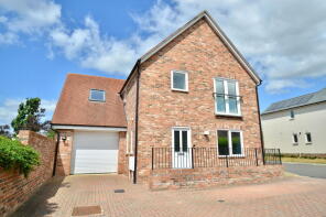 1, King Edward View, Evesham WR11 8UD