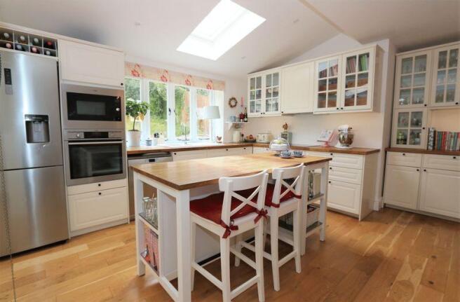 Kitchen dining...