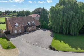 4, Barton Green, Wisbech PE13 4UP