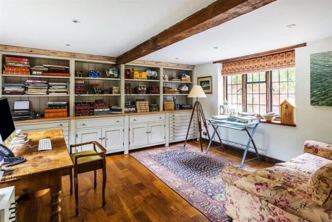 house. estate agency Cranleigh Barhatch Farm