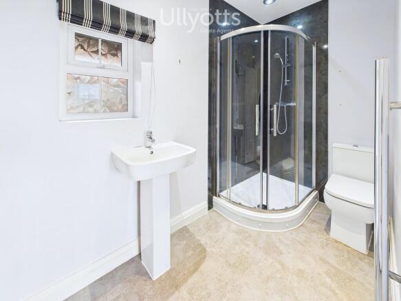 2 bed Semi-Detached Bungalow for sale Image 11