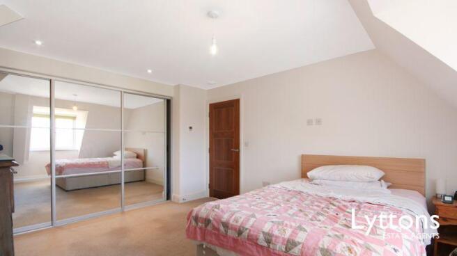 Master Bedroom.2