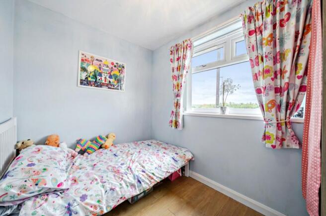 4 bed Semi-Detached Bungalow for sale Image 11