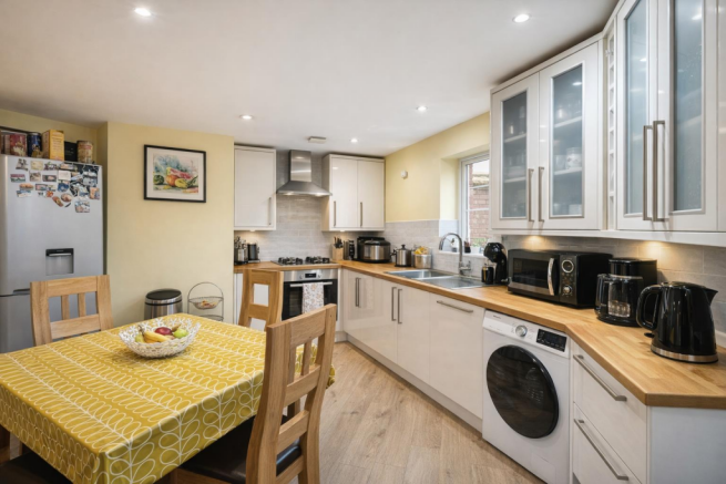 Parsons Close Kitchen.png