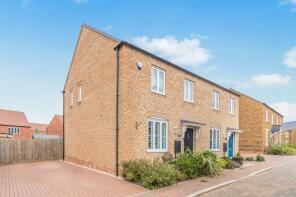 6, Cover Drive, Banbury OX16 9LL