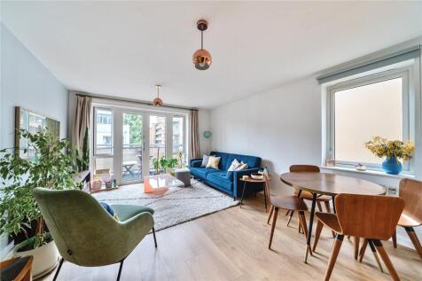 Seven Sisters Road, London, N4