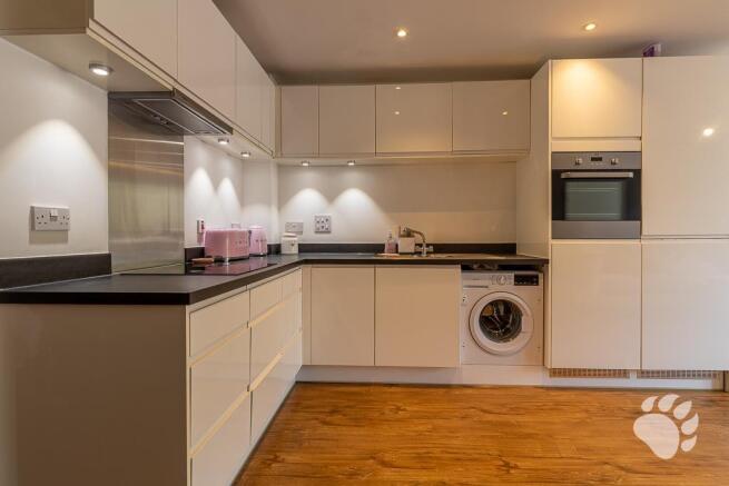 Living Room / Kitchen