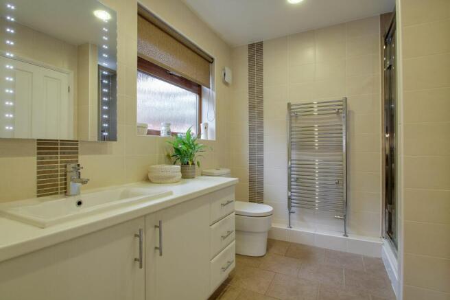 Ensuite