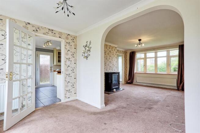 IMG_9901_2_3_easyHDR-interior3.jpg