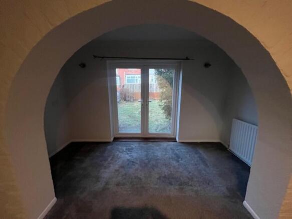 3 bed Semi-Detached to rent Image 6