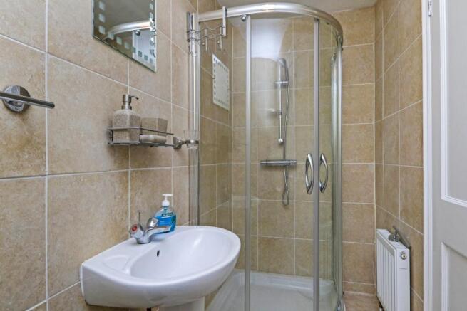 Shower En-Suite
