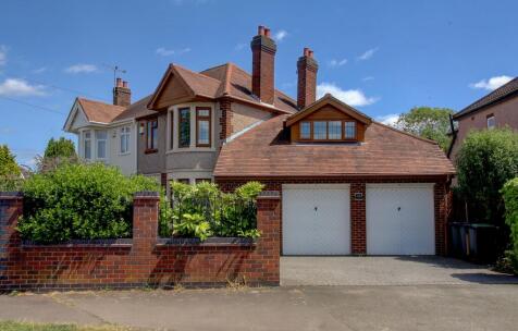 Newdigate Road, Bedworth, CV12