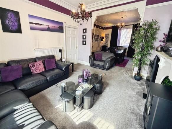 4 bed Semi-Detached for sale Image 11