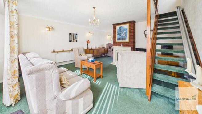 CAM03663G0-PR0185...