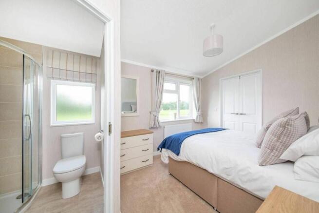 2 bed Lodge for sale Image 12