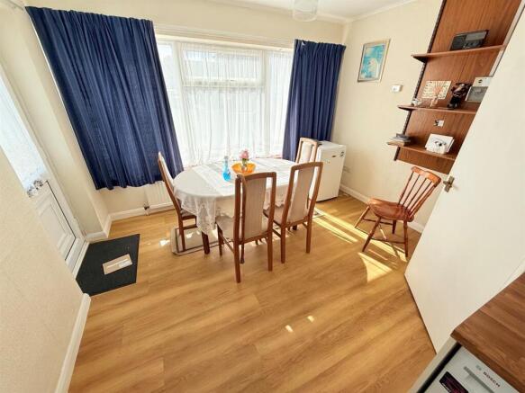 Kitchen/Dining Room