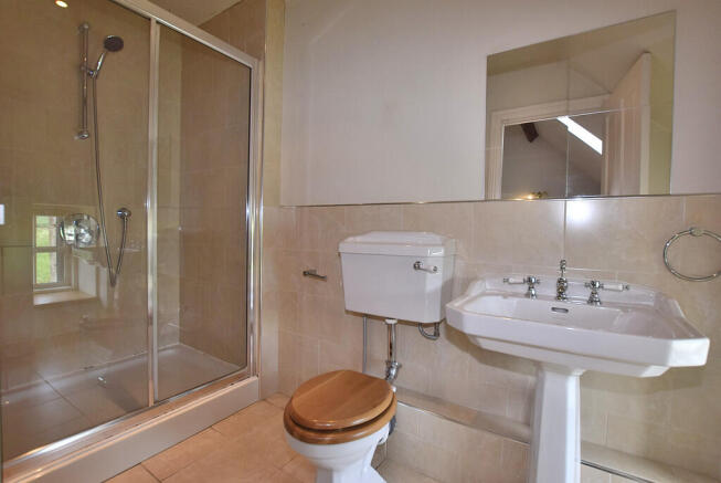 3 bed Terraced to rent Image 11