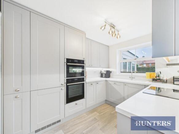 3 bed Semi-Detached for sale Image 8