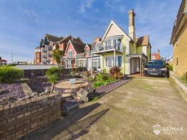61, Marine Parade East, Clacton-on-sea CO15 6AD