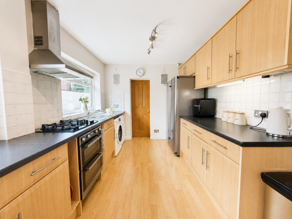 4 bed End of Terrace for sale Image 7