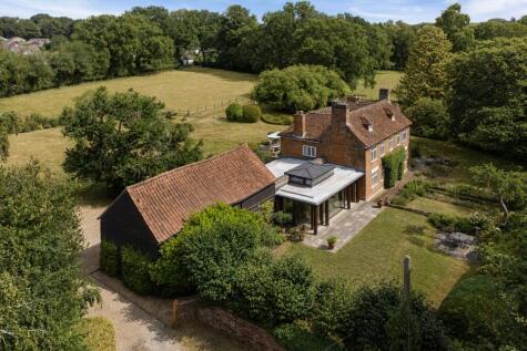 Little Heath Road, Chobham, Surrey, GU24