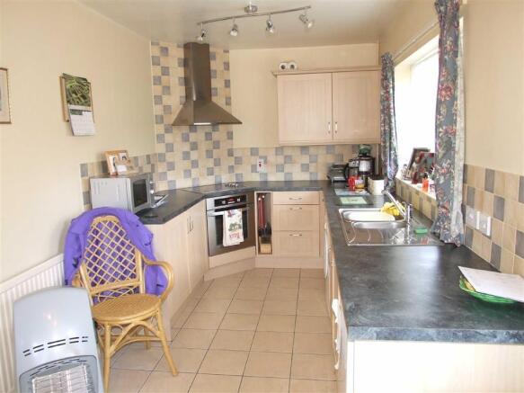 Kitchen / Dining Roo