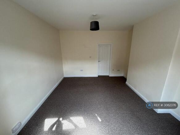 Double Bedroom (Pic 2)