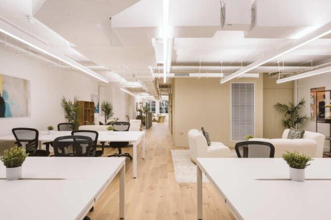 18 Clerkenwell Close