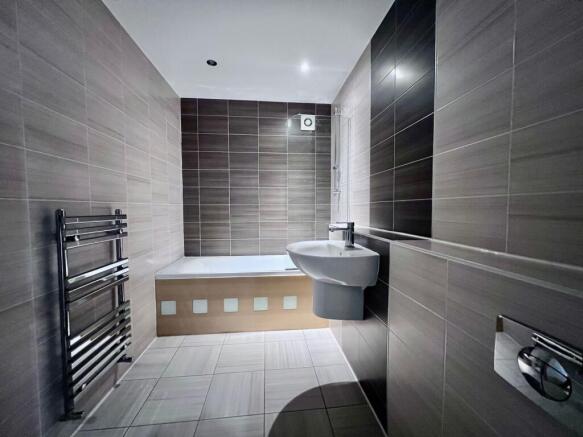 2 bed Flat to rent Image 8