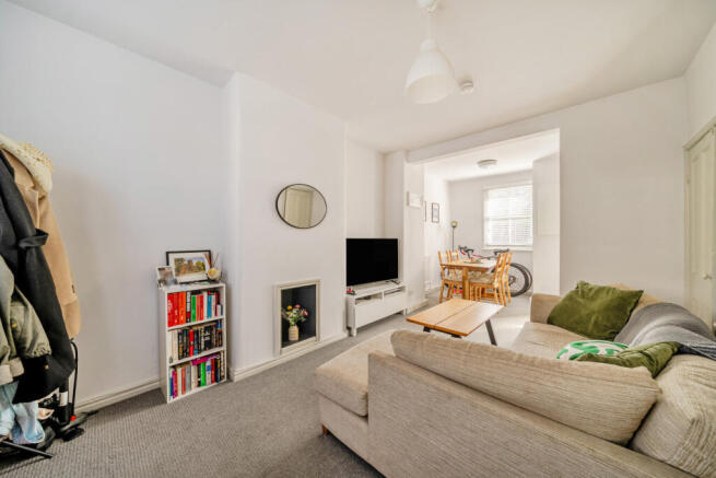 1527848-2-6ac4ef3...