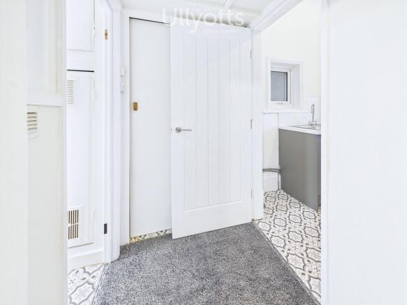 1 bed Ground Flat for sale Image 10