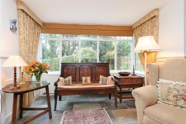 Living Room4.jpg