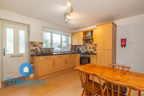 9, Lace Street, Nottingham NG7 2JT