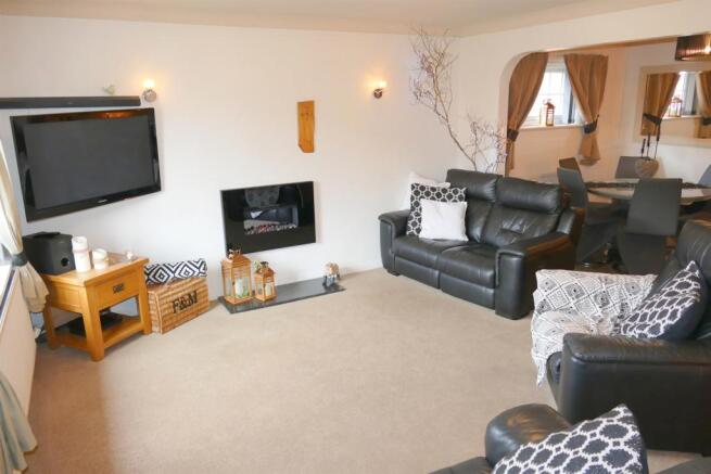 Lounge b