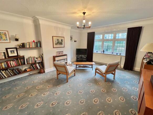 Bramleys Estate Agents - Knowl Road - Mirfield (8)