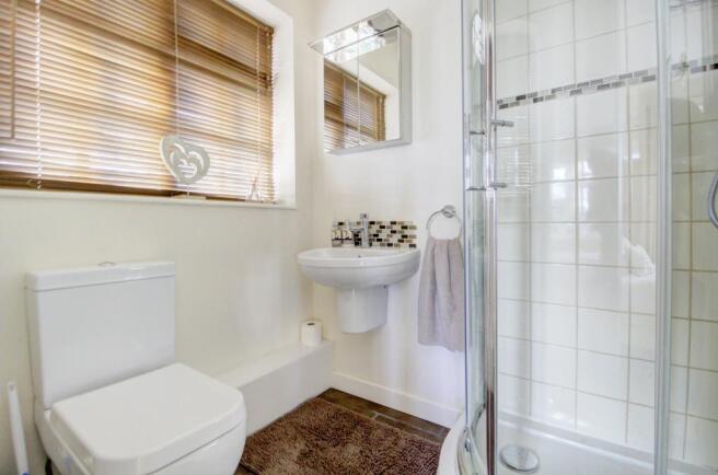 EN SUITE