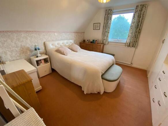 2 bed Detached for sale Image 11