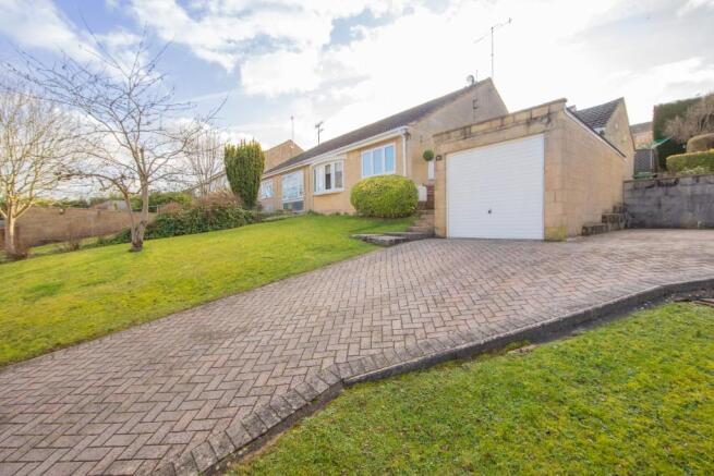 Driveway/Garage