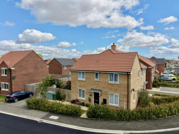 3 bed Semi-Detached for sale Image 12