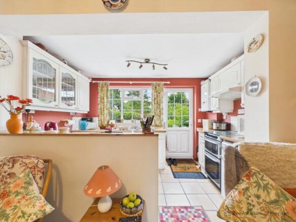 2 bed Cottage for sale Image 11