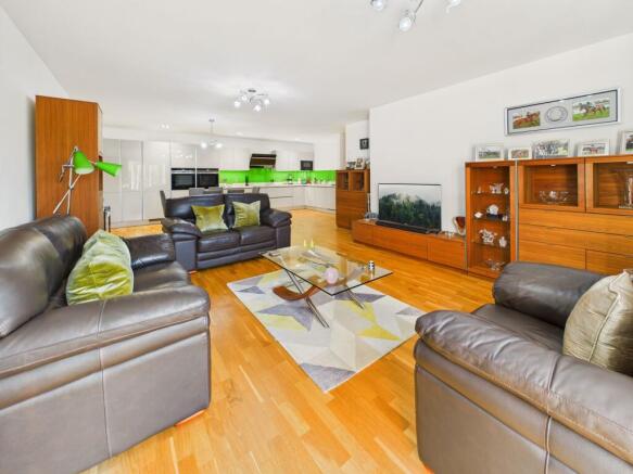 Sitting/kitchen/diner