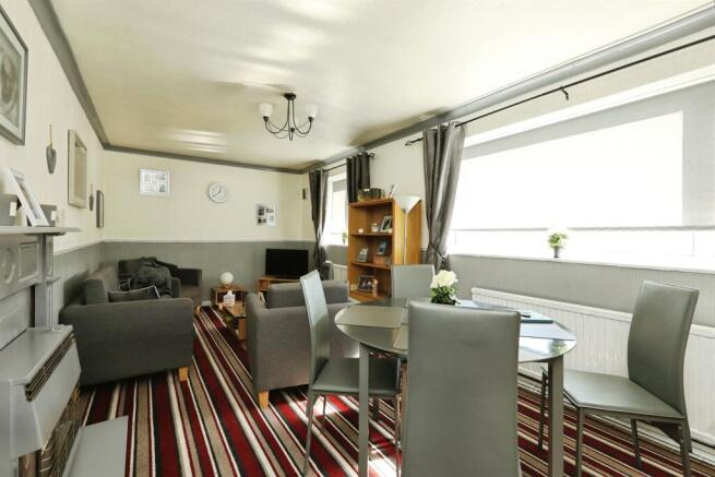 2 bed Semi-Detached for sale Image 4